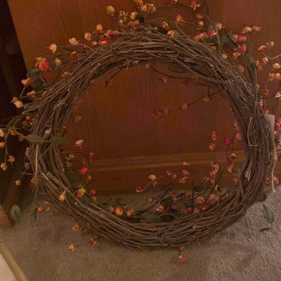 Bittersweet Twig Wreath - Picture 3 of 5